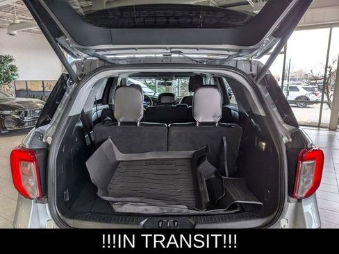 Used 2021 Ford Explorer XLT image 24