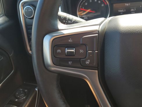 Used 2021 Chevrolet Silverado 1500 LT image 25