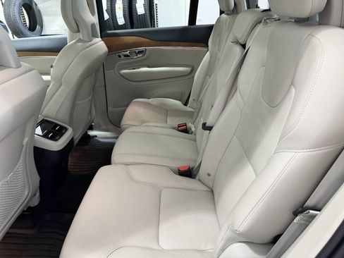 Used 2021 Volvo XC90 T6 Momentum w/ Advanced Package AWD/4WD image 23