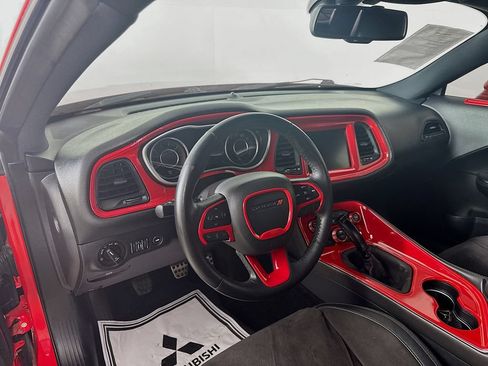 Used 2015 Dodge Challenger R/T Plus RWD image 10