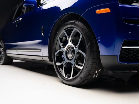 Used 2021 Rolls-Royce Cullinan Black Badge image 82