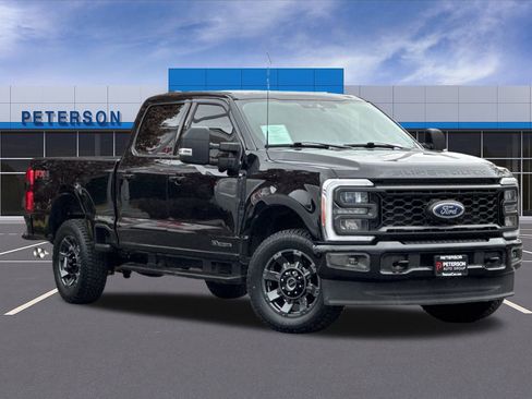 Used 2023 Ford F350 XLT w/ XLT Premium Package image 2