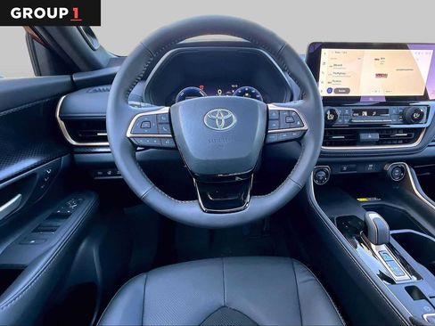 Used 2026 Toyota Grand Highlander AWD Hybrid image 6