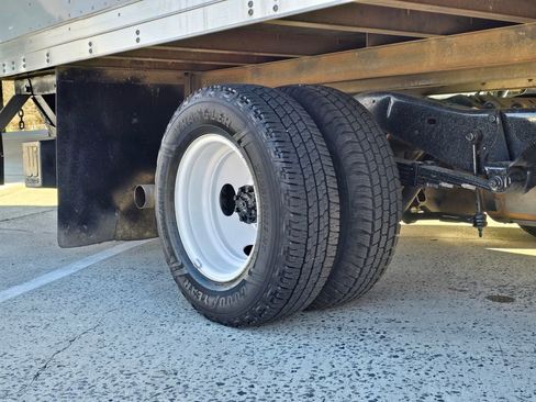 Used 2024 Ford E-350 and Econoline 350 Super Duty w/ Power Windows & Locks Group image 13