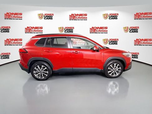 Certified 2023 Toyota Corolla Cross XLE w/ Convenience Package AWD/4WD image 18
