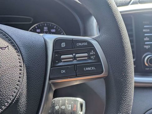 Used 2019 Kia Sorento L FWD image 25