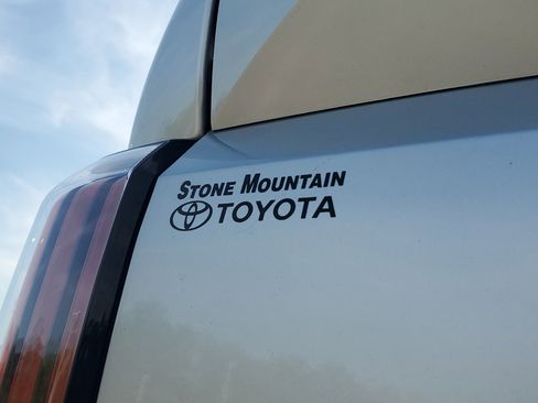 Used 2023 Toyota Tundra 1794 Edition image 8