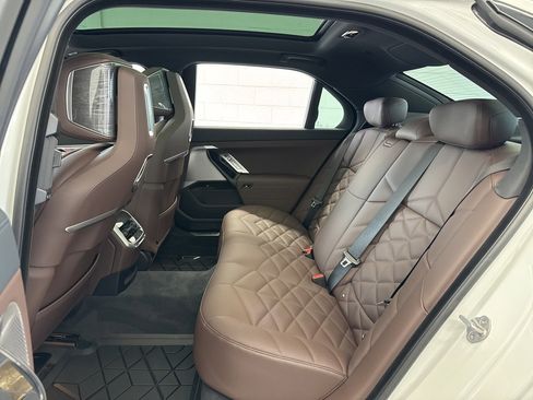 New 2026 BMW 740i xDrive image 43