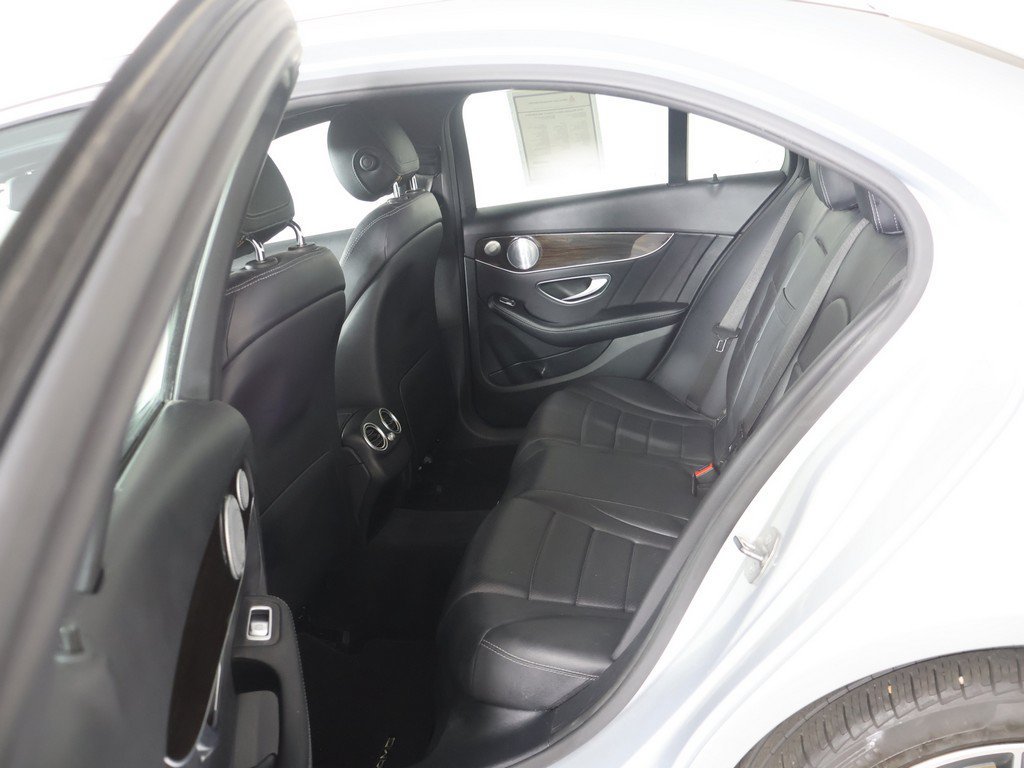 Used 2018 Mercedes-Benz C 300 4MATIC Sedan image 31