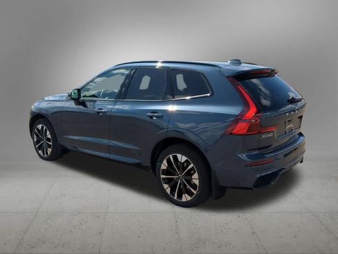 New 2027 Volvo XC60 B5 Plus AWD/4WD image 4