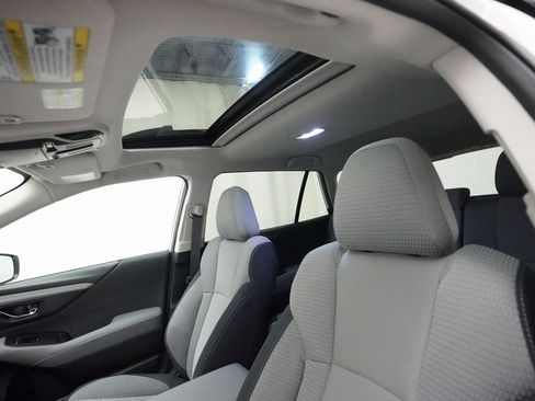 Certified 2025 Subaru Outback Premium w/ Popular Package #1A image 32