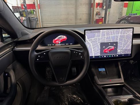 Used 2022 Tesla Model S Plaid AWD/4WD image 13