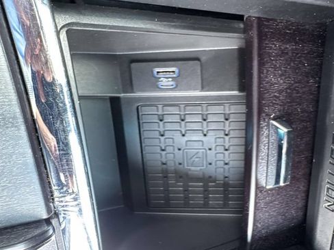 Certified 2022 Ford Expedition Max Platinum RWD image 27