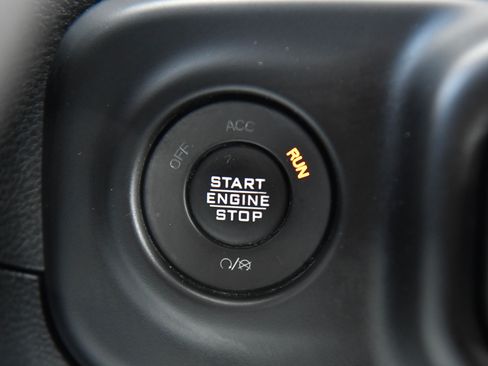 Used 2023 Jeep Wrangler Unlimited AWD/4WD image 27
