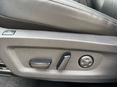 Used 2025 Nissan Murano Platinum w/ Cargo Package image 15