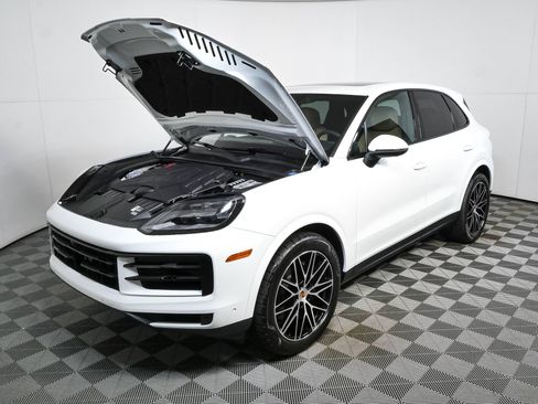 New 2026 Porsche Cayenne AWD/4WD image 34