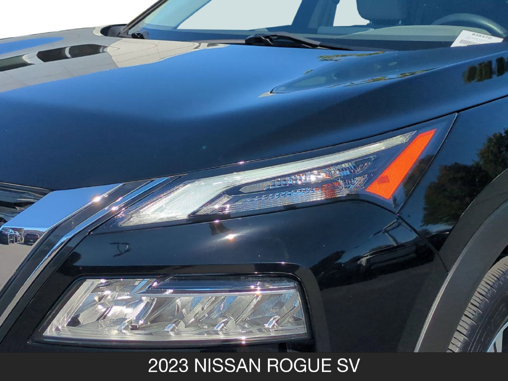 Certified 2023 Nissan Rogue SV FWD image 10