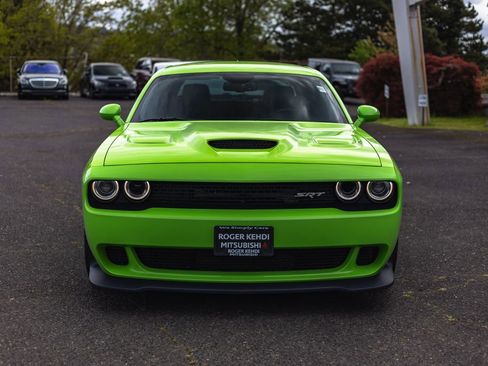 Used 2015 Dodge Challenger SRT Hellcat RWD image 8