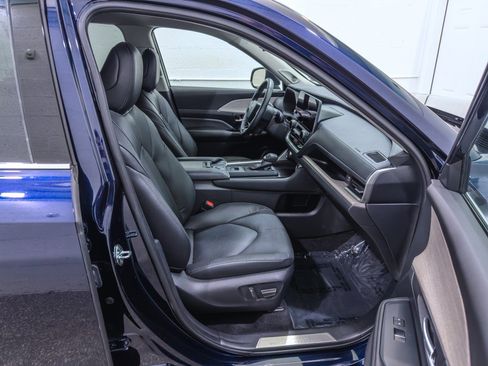 Used 2024 Toyota Grand Highlander AWD image 24