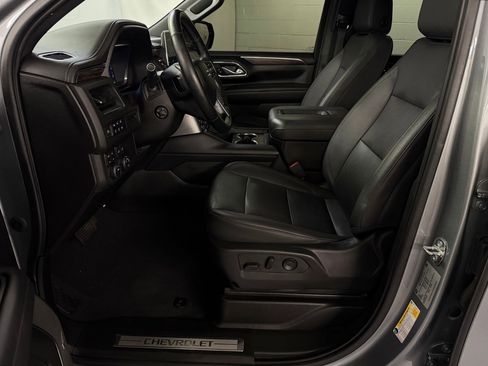 Used 2023 Chevrolet Tahoe Z71 w/ Luxury Package image 5