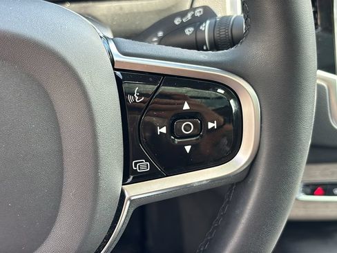 Certified 2024 Volvo XC90 B6 Ultimate AWD/4WD image 17