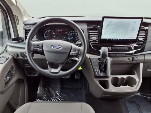 Used 2024 Ford Transit 350 XLT RWD image 9