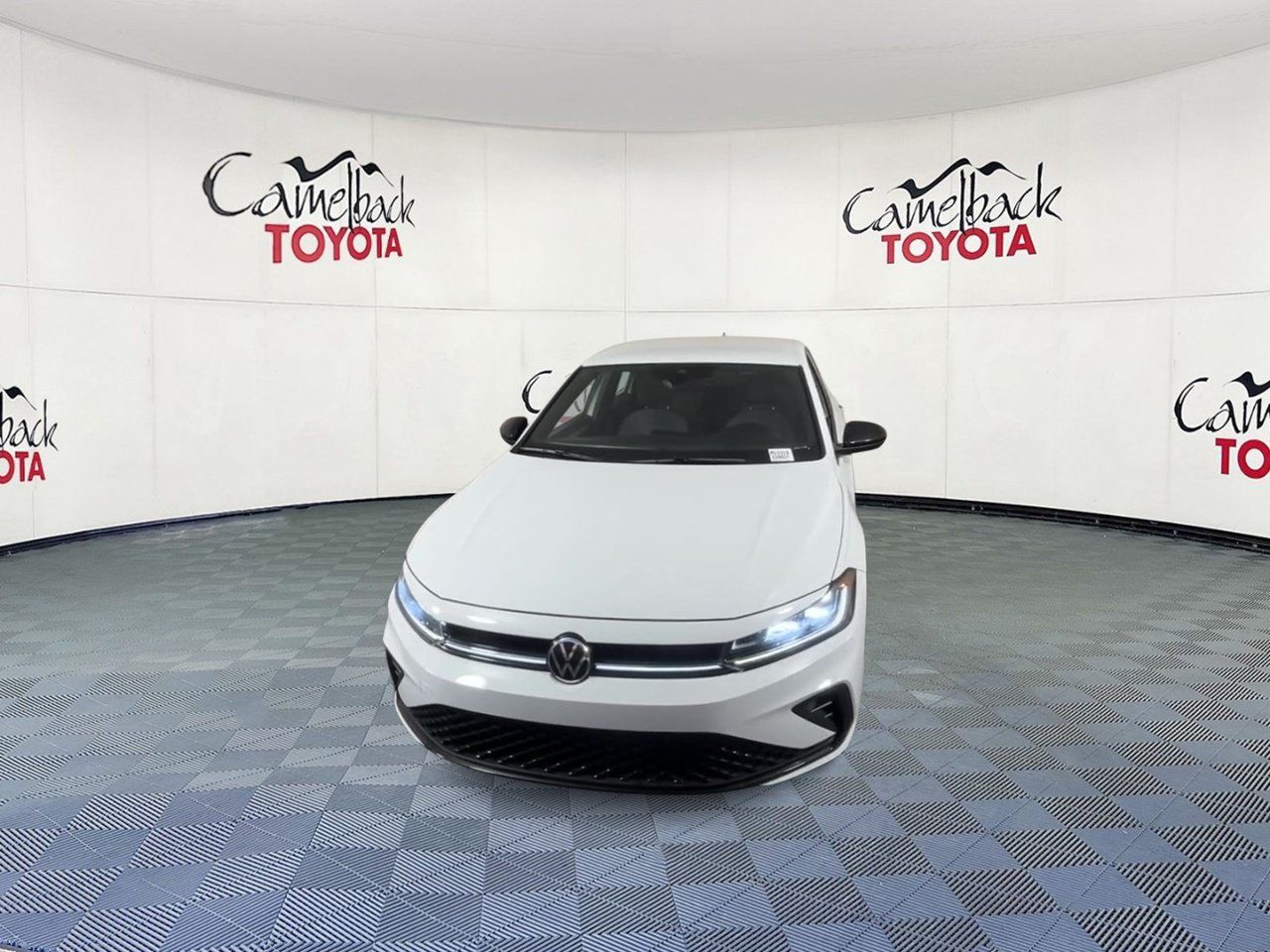 Used 2025 Volkswagen Jetta Sport FWD image 6