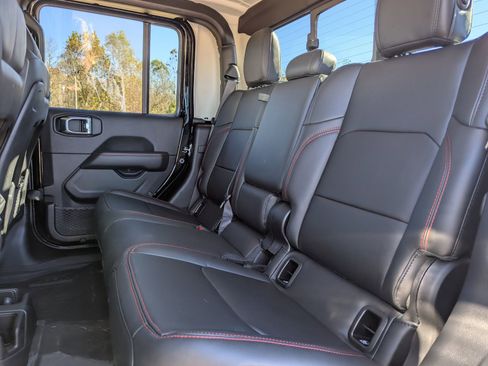 New 2026 Jeep Gladiator Rubicon w/ Safety Group image 15