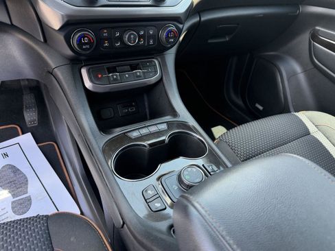 Used 2020 GMC Acadia AT4 AWD/4WD image 18