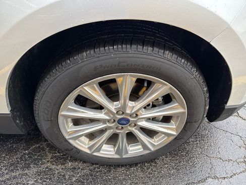 Used 2017 Ford Edge Titanium w/ Equipment Group 301A image 17