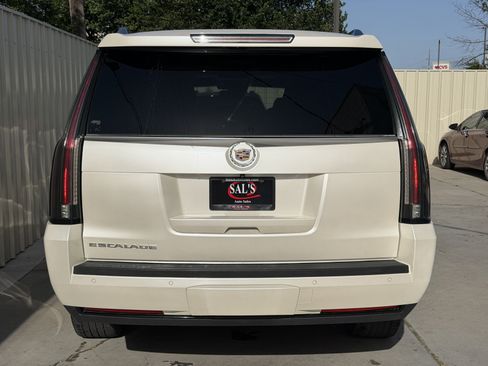Used 2015 Cadillac Escalade ESV Premium AWD/4WD image 6