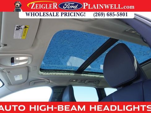 Used 2023 Volvo XC60 T8 Plus w/ Protection Package Premier image 14