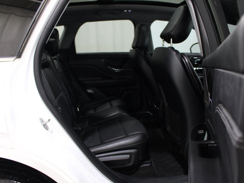 Used 2022 Lincoln Corsair AWD w/ Premium Package image 25