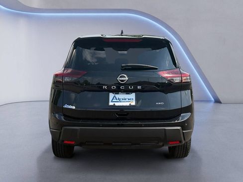 Used 2024 Nissan Rogue S AWD/4WD image 4