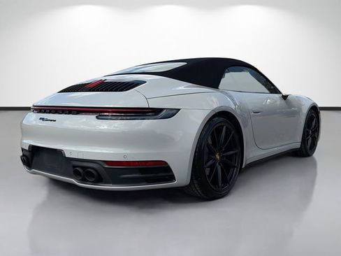 Used 2020 Porsche 911 Carrera 4 AWD/4WD image 3
