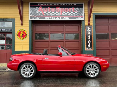 Used 1990 MAZDA MX-5 Miata RWD image 13