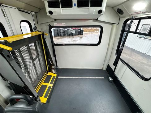 Used 2017 Ford E-450 and Econoline 450 Super Duty w/ Shuttle Bus Prep Package image 22