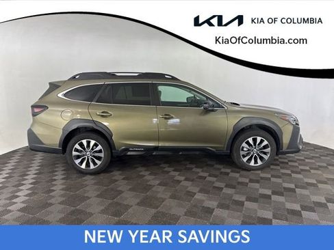 Used 2023 Subaru Outback Limited image 7