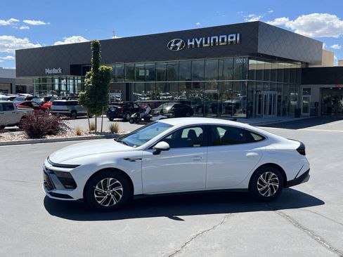 Certified 2026 Hyundai Sonata Blue FWD image 1