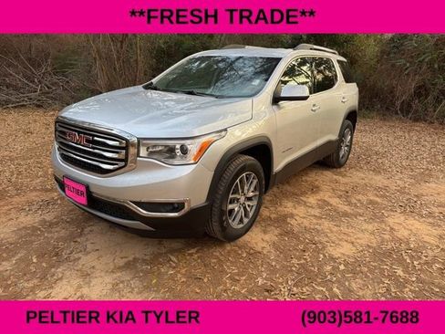 Used 2019 GMC Acadia SLE image 3