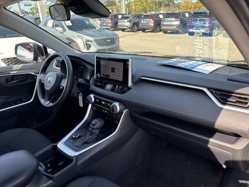 Certified 2025 Toyota RAV4 LE image 17