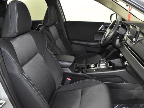 Used 2024 Mitsubishi Outlander ES image 42