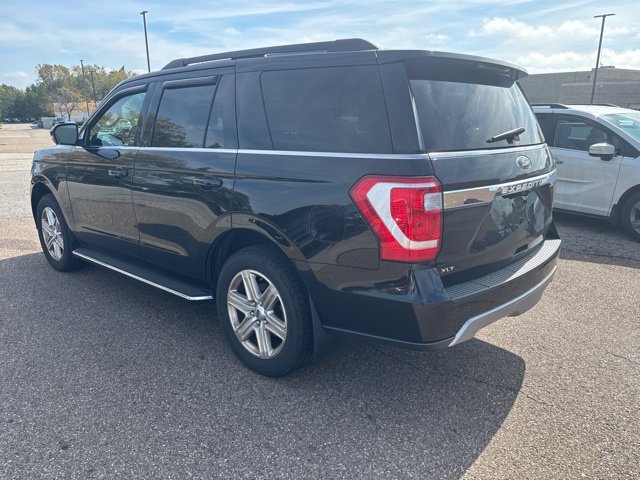 Used 2020 Ford Expedition XLT w/ Equipment Group 202A AWD/4WD image 4