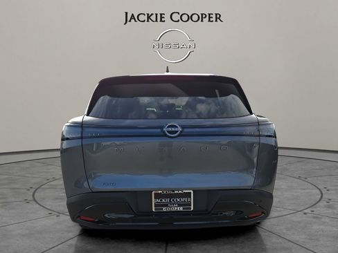 Certified 2025 Nissan Murano SV image 6