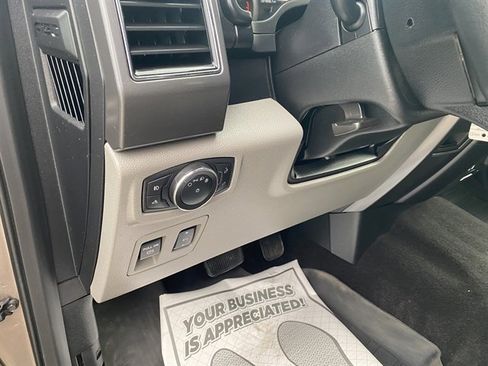 Used 2018 Ford F150 XLT w/ Equipment Group 302A Luxury image 19