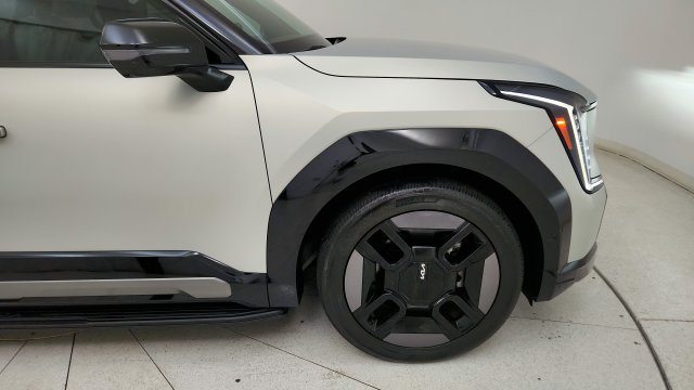 Used 2024 Kia EV9 GT-Line AWD/4WD image 21