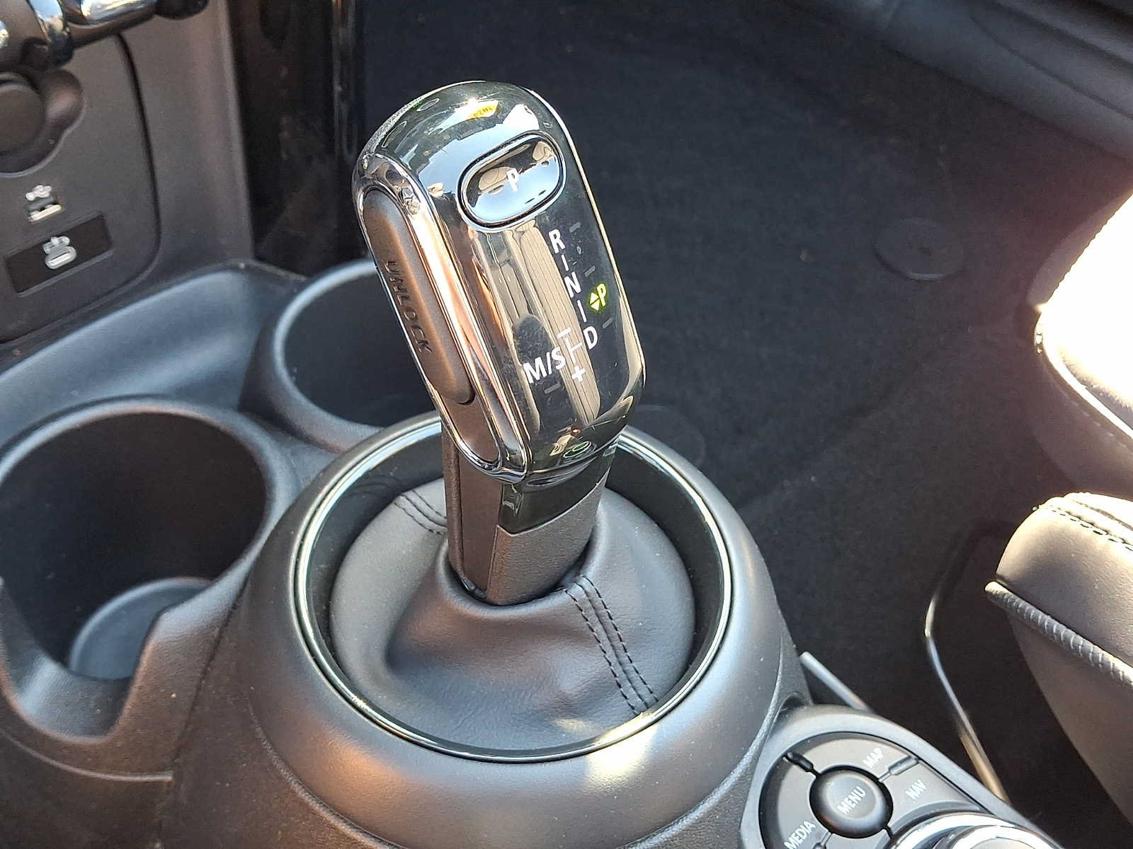 Used 2024 MINI Cooper S FWD image 15