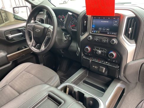 Used 2019 Chevrolet Silverado 1500 RST RWD image 24