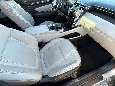 Used 2024 Hyundai Tucson Limited image 31