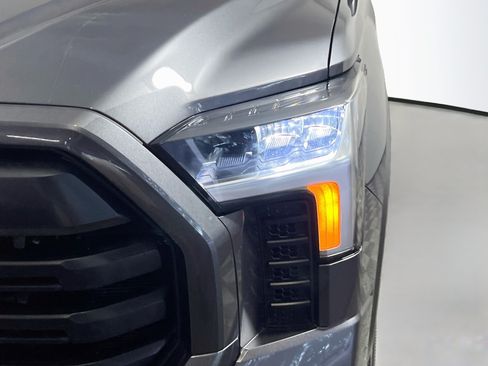 Used 2025 Toyota Tundra SR5 AWD/4WD image 12